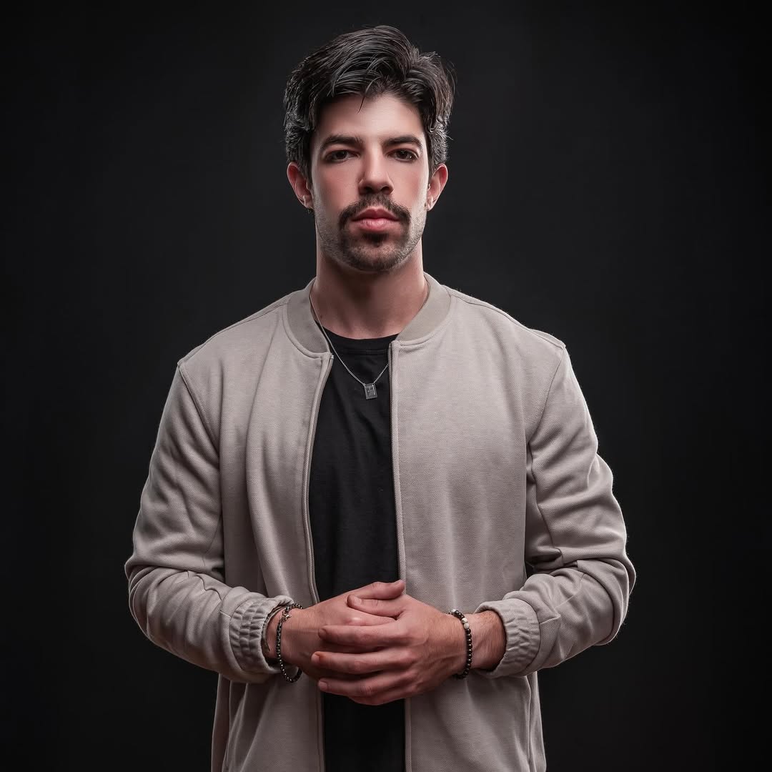 Gabriel Baêta — ROAZ. Foto profissional.